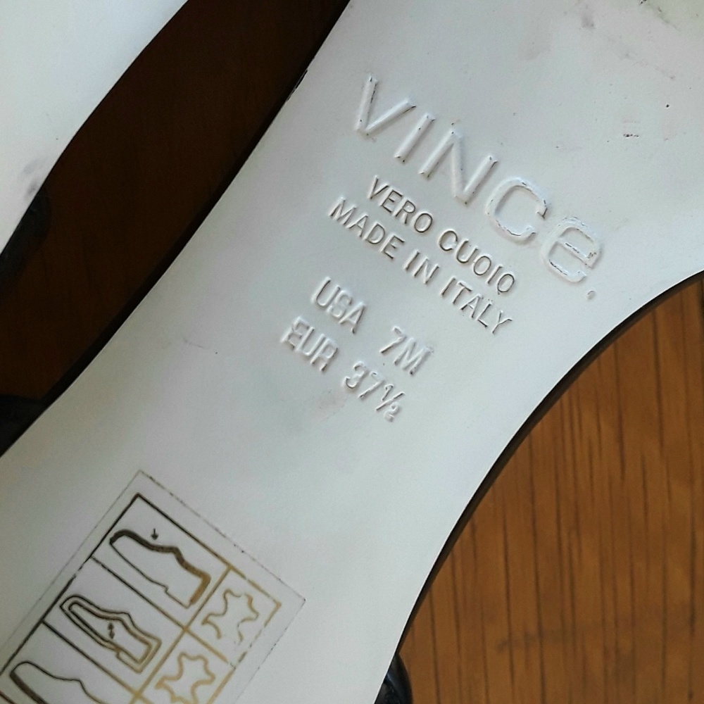 VINCE. "Aurelian 2" d'Orsay Pump - Picture 7 of 9